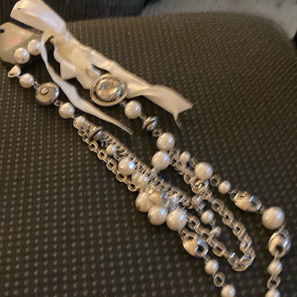 Elegant Silver and White Beaded Necklace
